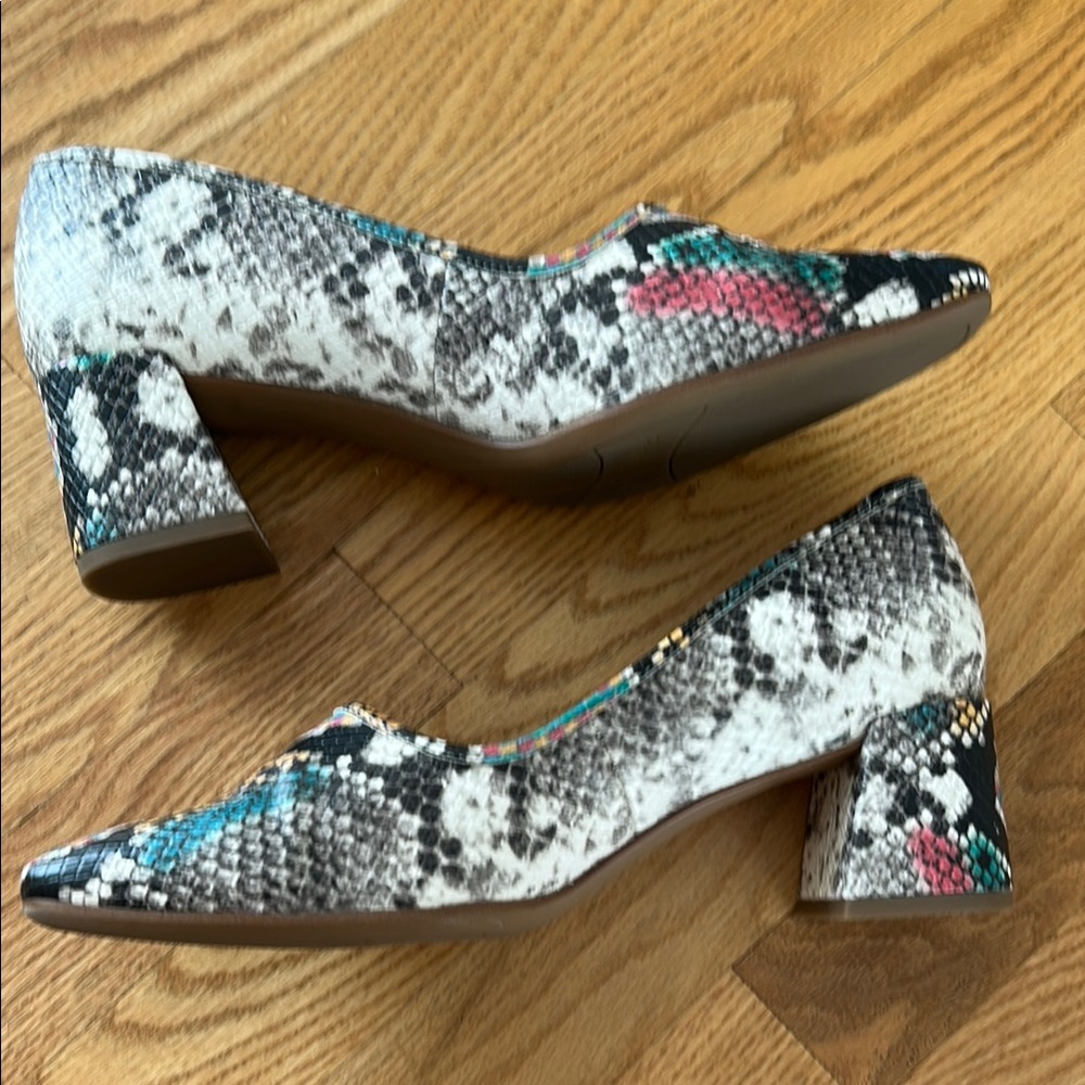 Franco Sarto Callan8.5 M Snake Print Black Multicolored 2" block heel pumps EUC - Picture 7 of 9